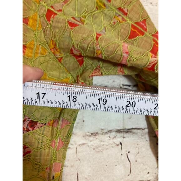 Neeru Kumar Artsy Tunic Top Womens Large Pea Green Art To Wear Embroidered RARE - Picture 7 of 12